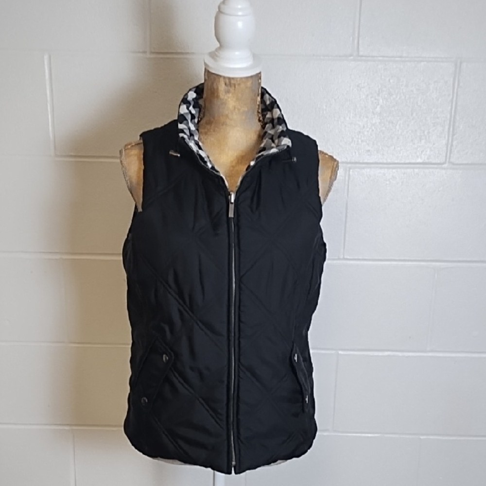Reversible Black or Checked Quilted‎ Vest with Pockets Zip Front